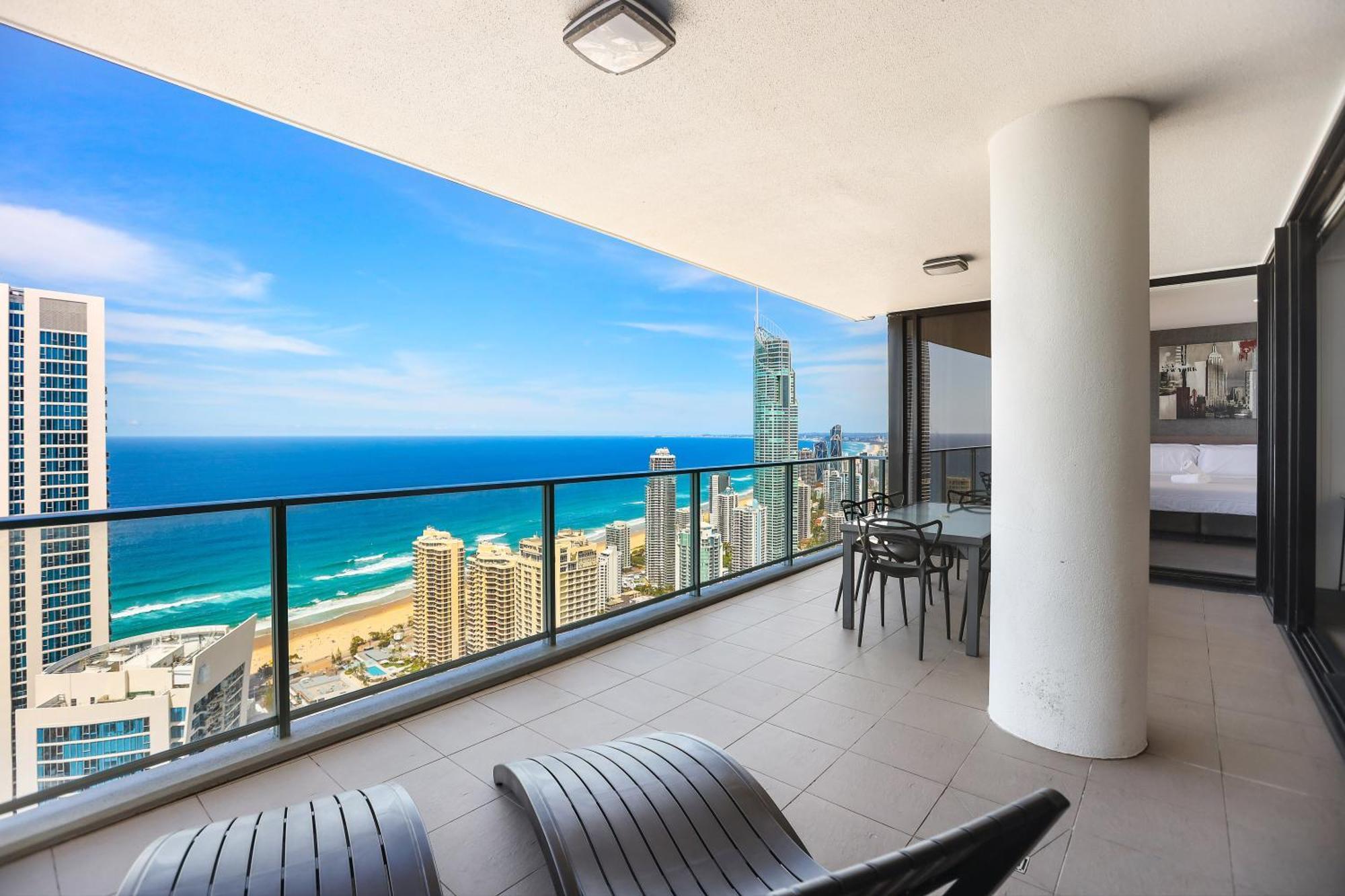 Circle On Cavill 2, 3, 4 & 5 Bedroom Skyhomes & Sub Penthouses By Gold Coast Holidays Esterno foto
