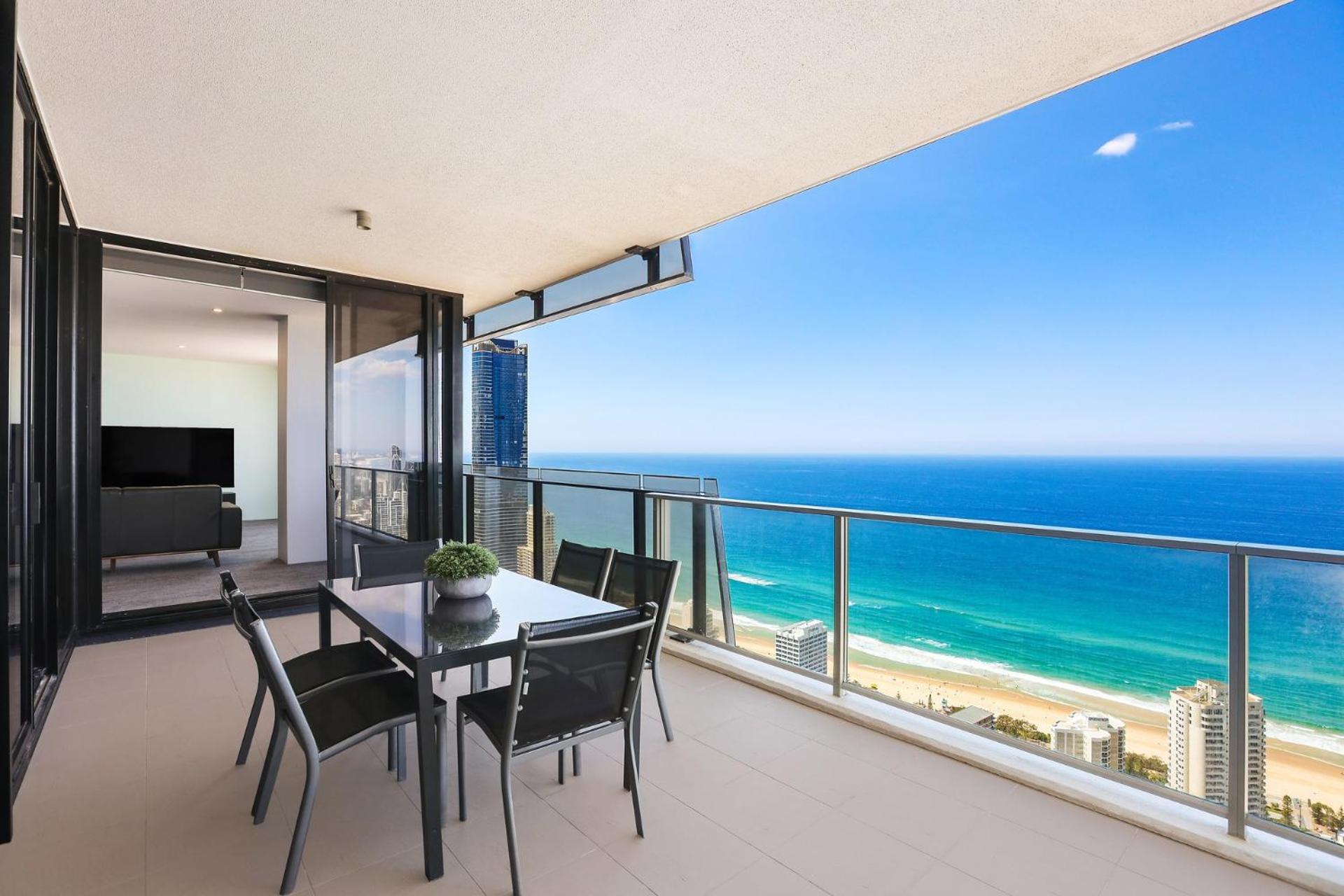Circle On Cavill 2, 3, 4 & 5 Bedroom Skyhomes & Sub Penthouses By Gold Coast Holidays Esterno foto