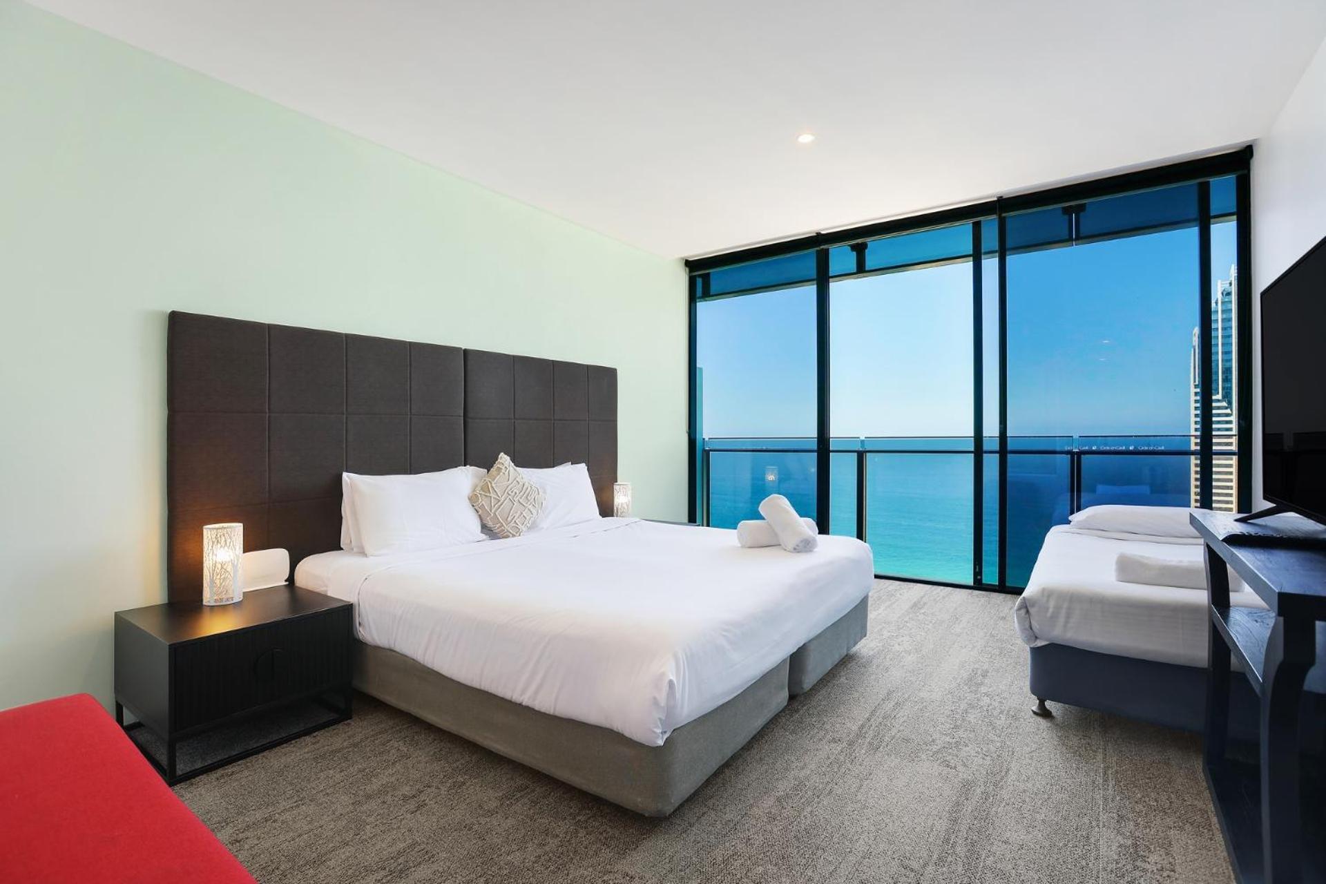 Circle On Cavill 2, 3, 4 & 5 Bedroom Skyhomes & Sub Penthouses By Gold Coast Holidays Esterno foto