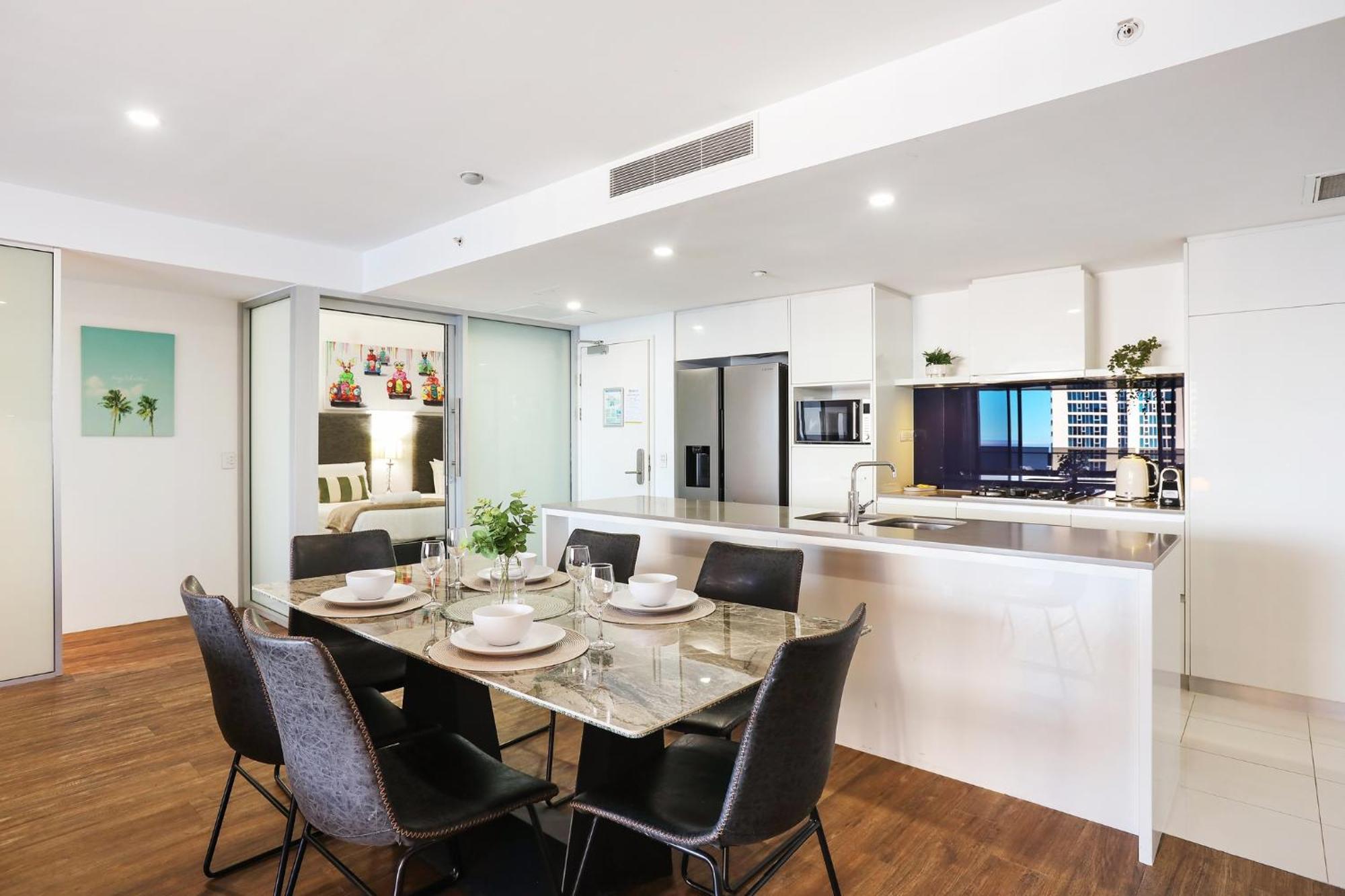 Circle On Cavill 2, 3, 4 & 5 Bedroom Skyhomes & Sub Penthouses By Gold Coast Holidays Esterno foto