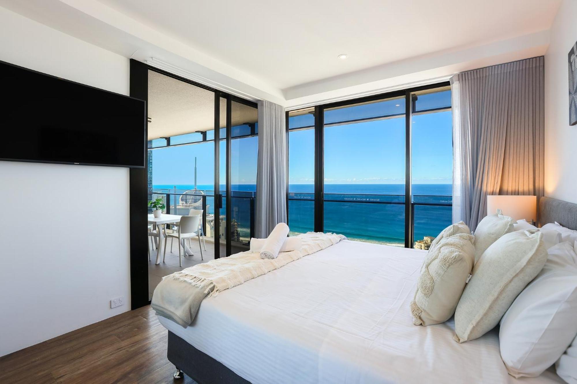 Circle On Cavill 2, 3, 4 & 5 Bedroom Skyhomes & Sub Penthouses By Gold Coast Holidays Esterno foto