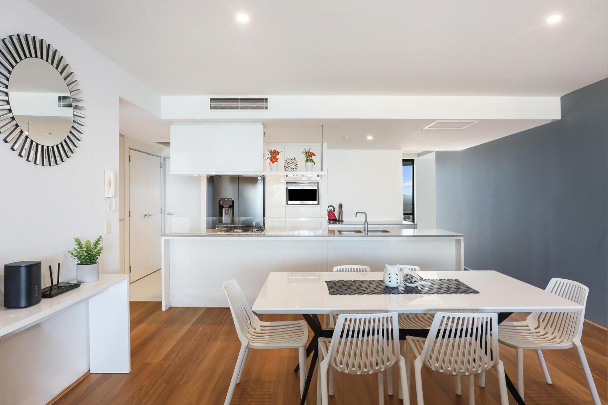 Circle On Cavill 2, 3, 4 & 5 Bedroom Skyhomes & Sub Penthouses By Gold Coast Holidays Esterno foto