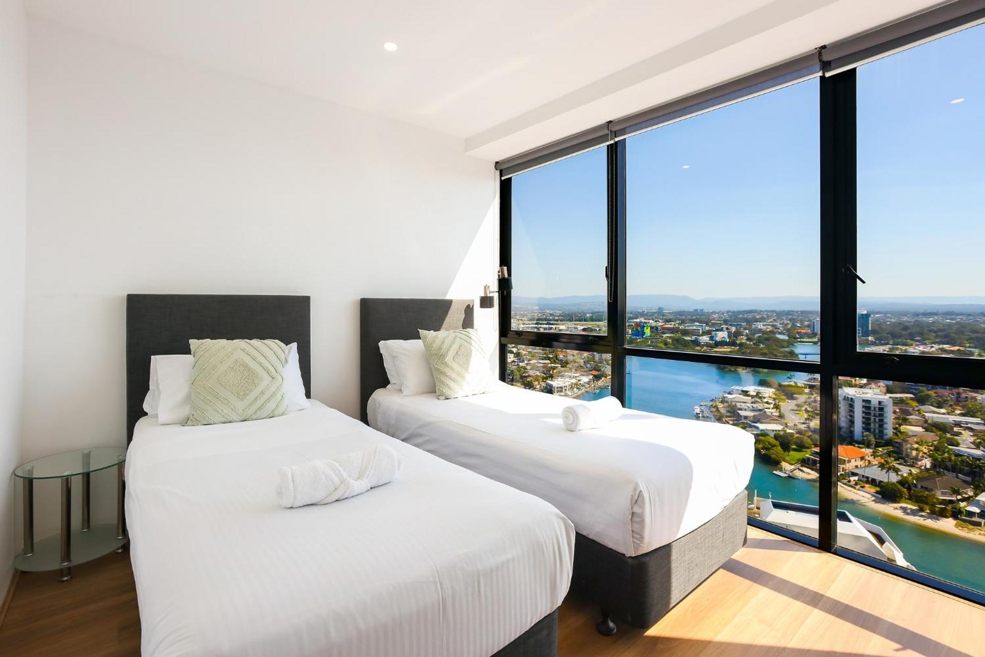 Circle On Cavill 2, 3, 4 & 5 Bedroom Skyhomes & Sub Penthouses By Gold Coast Holidays Esterno foto